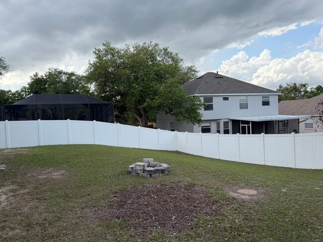 Building Photo - 704 Grand Canyon Dr