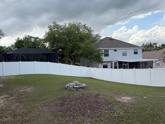 Foto del edificio - 704 Grand Canyon Dr