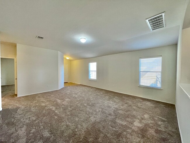 Building Photo - Viewable Now! Small Pets Accepted!
