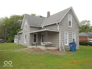 Building Photo - 203 1/2-202 E 1st St