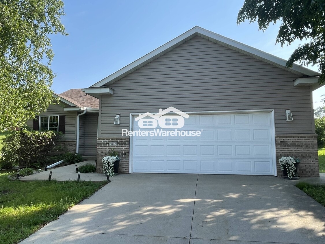 Primary Photo - 5047 Florence Dr NW