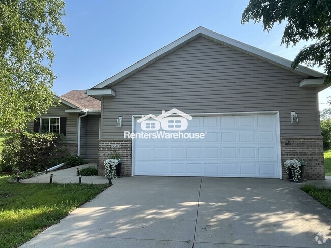 Building Photo - 5047 Florence Dr NW