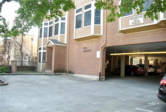 Building Photo - 2802 Nueces St