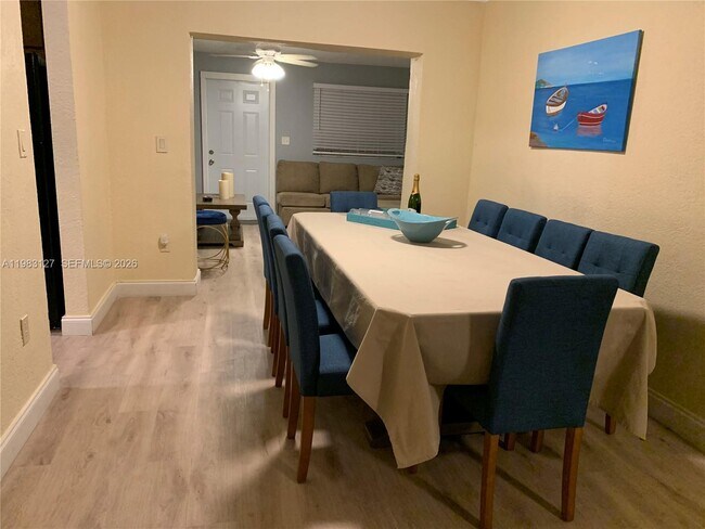 Foto del edificio - 2221 NW 196th Terrace