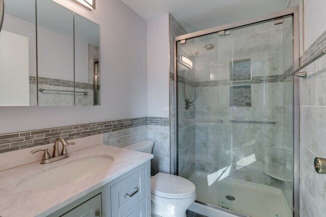 Baño principal - 5471 Braddock Ridge Dr