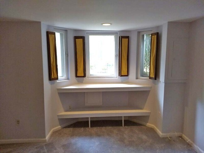 Foto del edificio - 1339 Massachusetts Ave SE