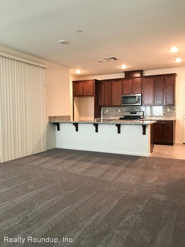 Foto del edificio - 3 br, 2.5 bath House - 2541 Natomas Crossi...