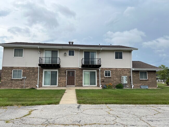 Back - 156 Plum Creek Dr