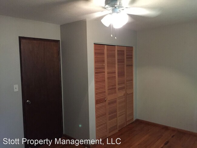 Foto del edificio - 44-124-124 Bayview Haven Pl