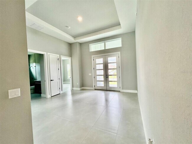 Building Photo - 8147 Tracy Cir