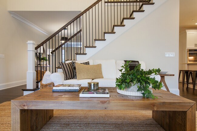 Foto del edificio - 6011 Flagg Creek Ln