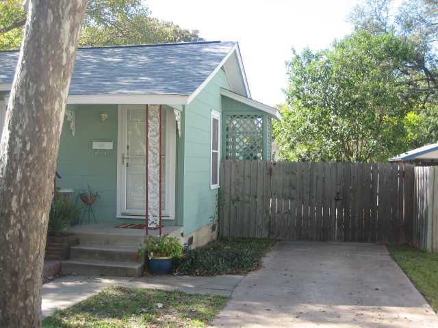 Building Photo - 5804 Avenue F