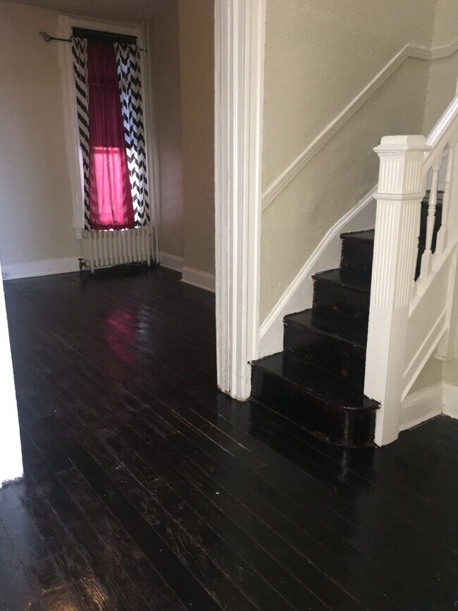 stairs - 2744 Edmondson Ave