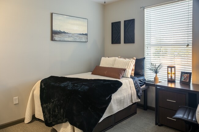 Photo - College View Apartments