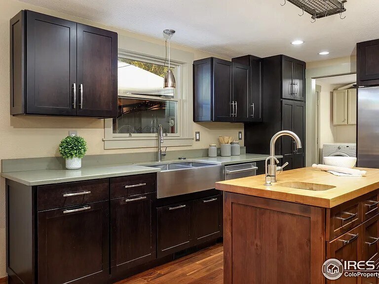 Foto principal - 7915 Neva Rd