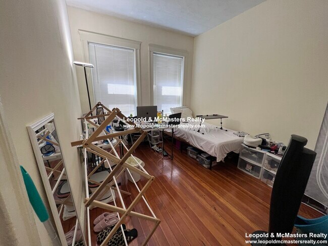 Foto del edificio - 50 Queensberry St