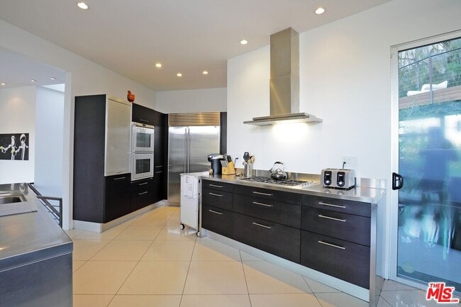 Foto del edificio - 6767 Whitley Terrace