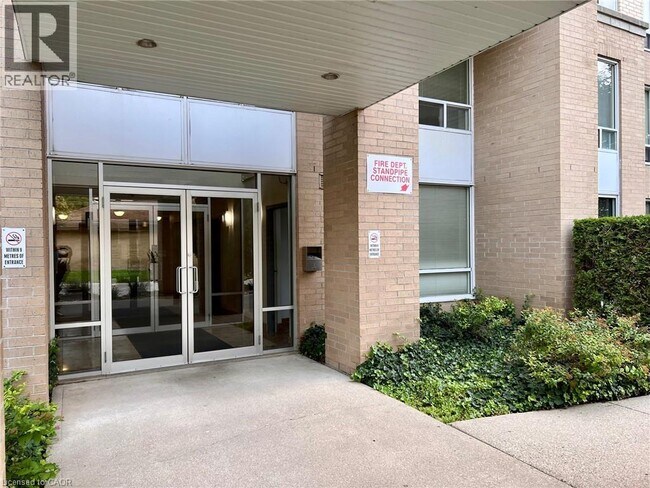 Photo du bâtiment - 1510 Richmond St
