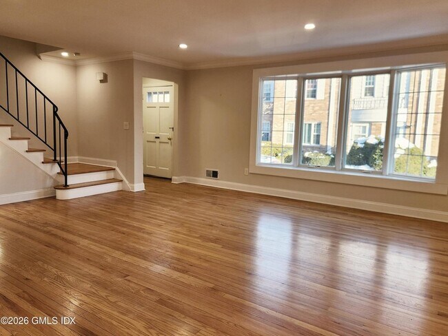 Foto del edificio - 96 Valley Rd