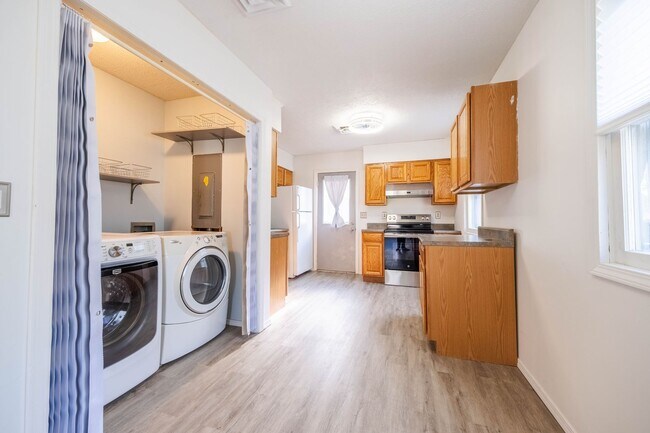 Foto del edificio - 206 Wesley Ave
