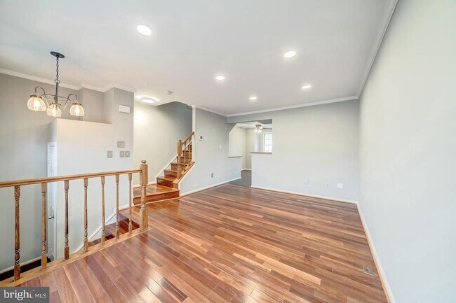 Foto del edificio - 6515 Skylemar Trail