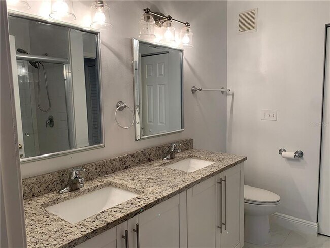 Building Photo - 9324 Lake Chase Island Way