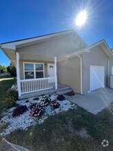 Building Photo - 909 Jackalope Ct