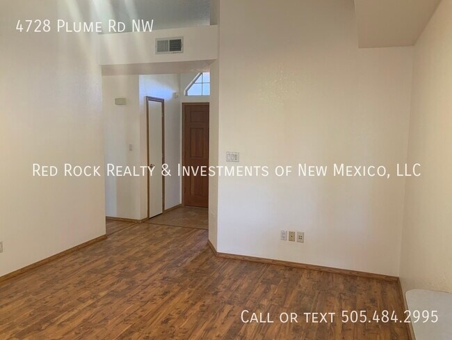 Foto del edificio - 4728 Plume Rd NW