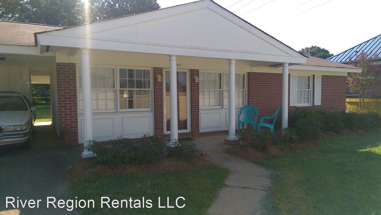 Primary Photo - 3 br, 2 bath House - 915 Perry Hill Road