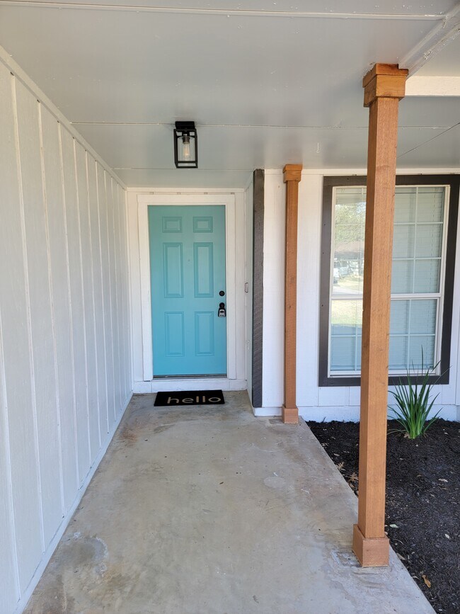 Building Photo - 4639 Golden Meadow