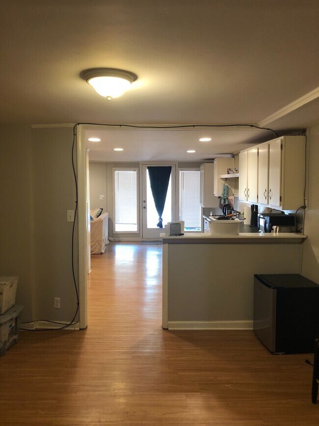 Foto del edificio - 2819 White Oak Dr