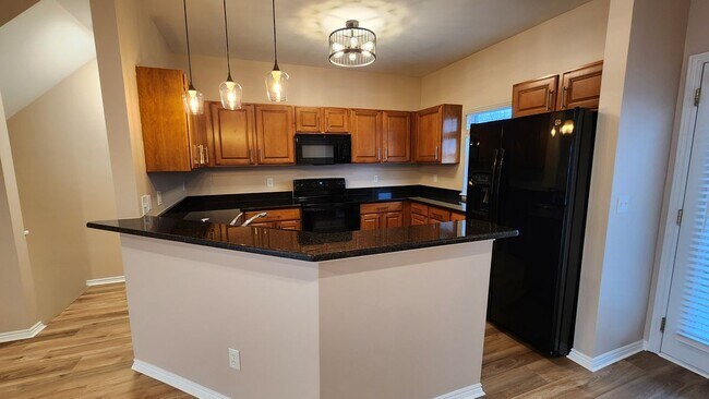Foto del edificio - 1545 Cass Lake Rd