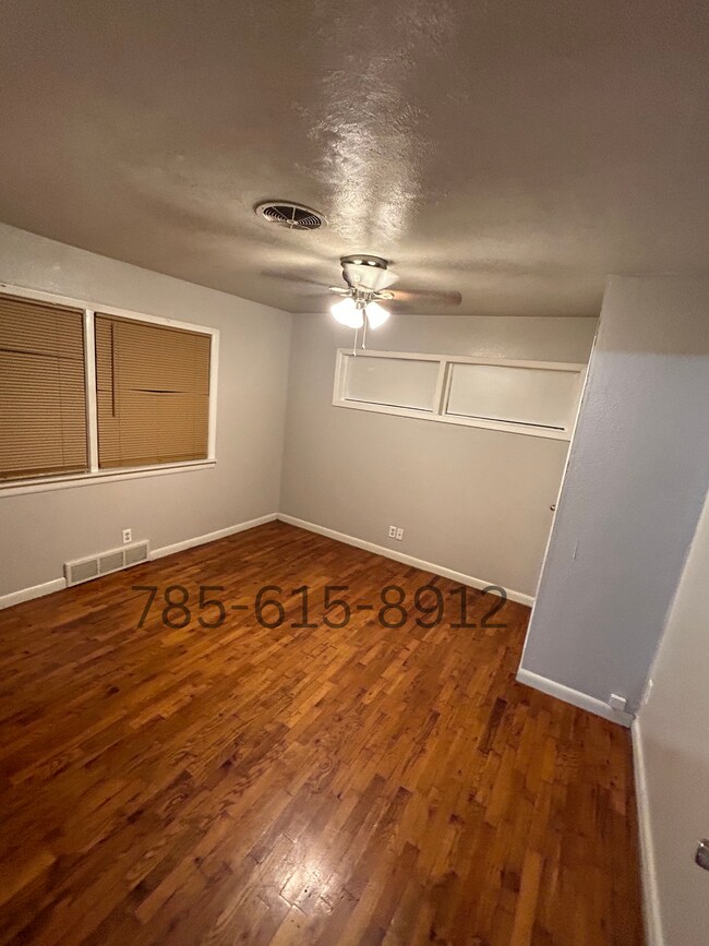 Foto del edificio - 611 N Sycamore St