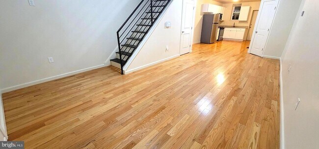 Foto del edificio - 4679 N 16th St