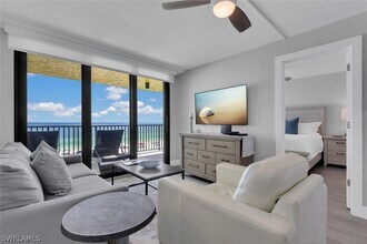 Building Photo - 890 S Collier Blvd