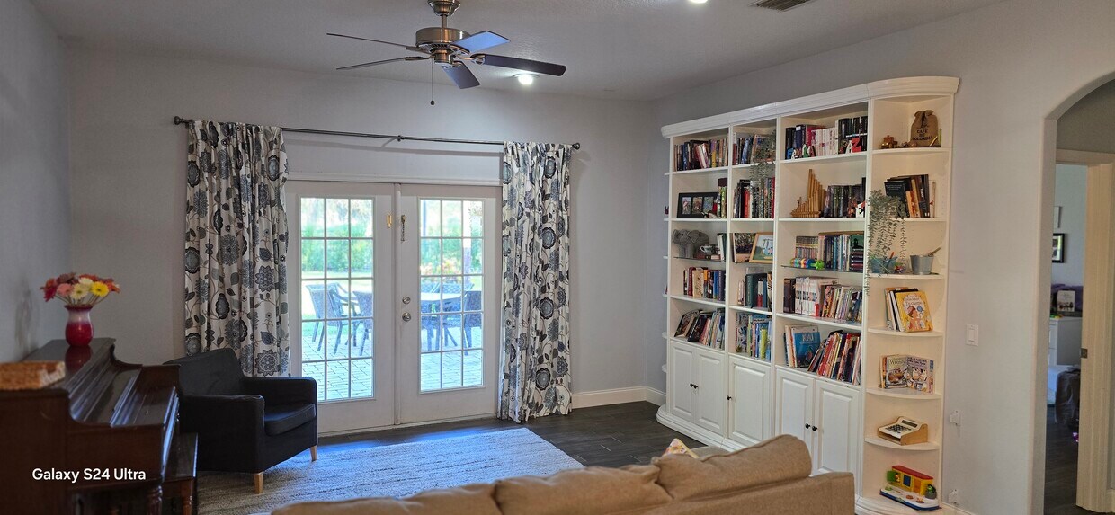 Building Photo - 9975 Indigo Bay Cir