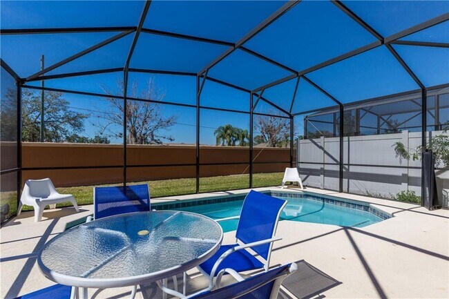 Building Photo - 900 Las Fuentes Dr