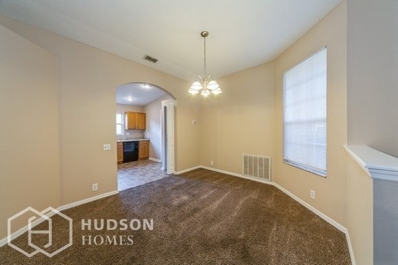Building Photo - 3225 Bellflower Way