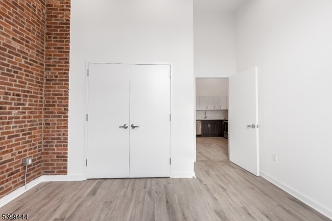 Building Photo - 70 Roseville Ave