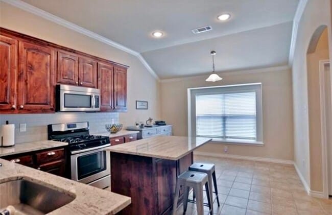 Building Photo - 6124 Amberjack Trl