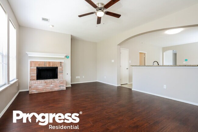 Building Photo - 4405 Crystal Ln