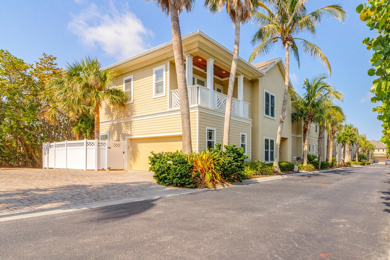 Primary Photo - 109 Sabal Ridge Ln