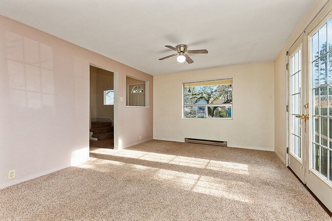 Building Photo - Vintage 3 Bedroom in Tacoma