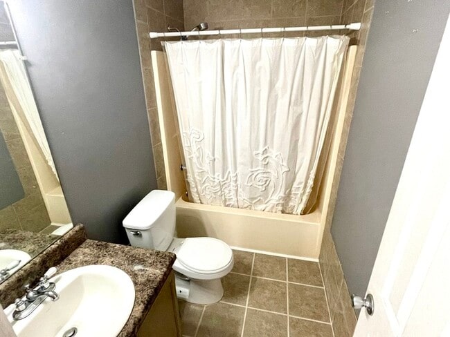 Foto del edificio - 104 Taylor Knoll Way