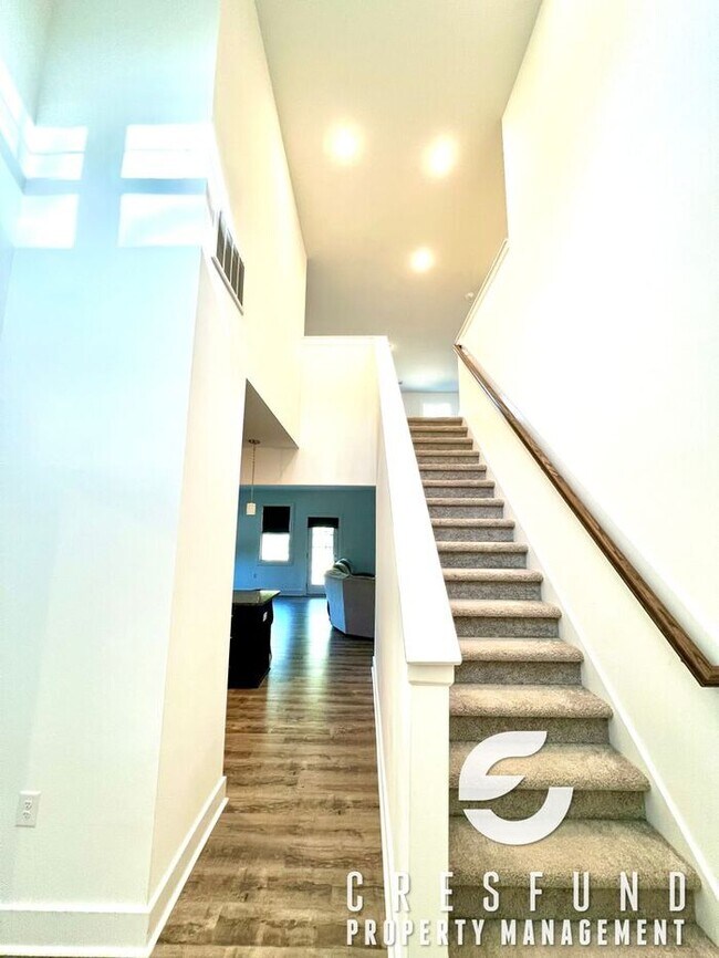 Foto del edificio - Close to Fort Bragg/Master BR Downstairs S...
