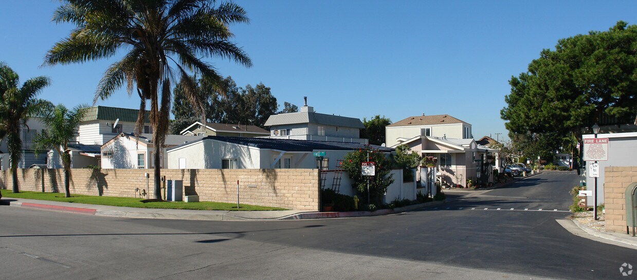 Foto principal - Seal Beach Trailer Park