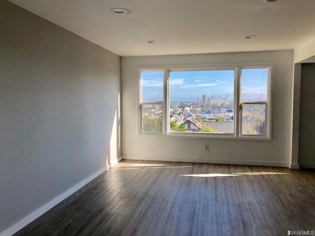 Building Photo - 1740 Palou Ave