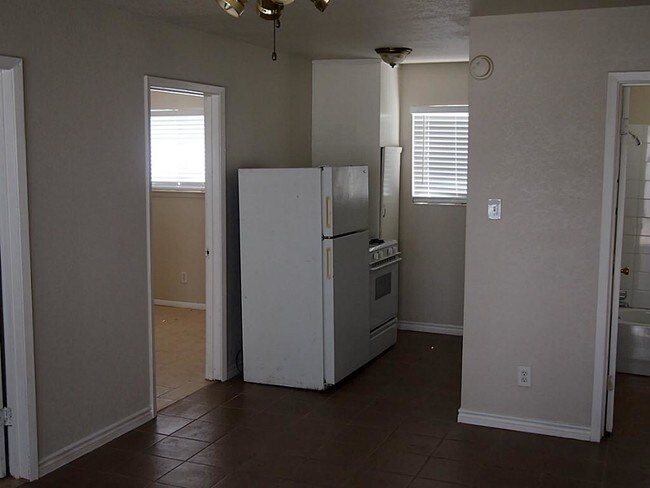 Building Photo - 2414 Southmore Blvd
