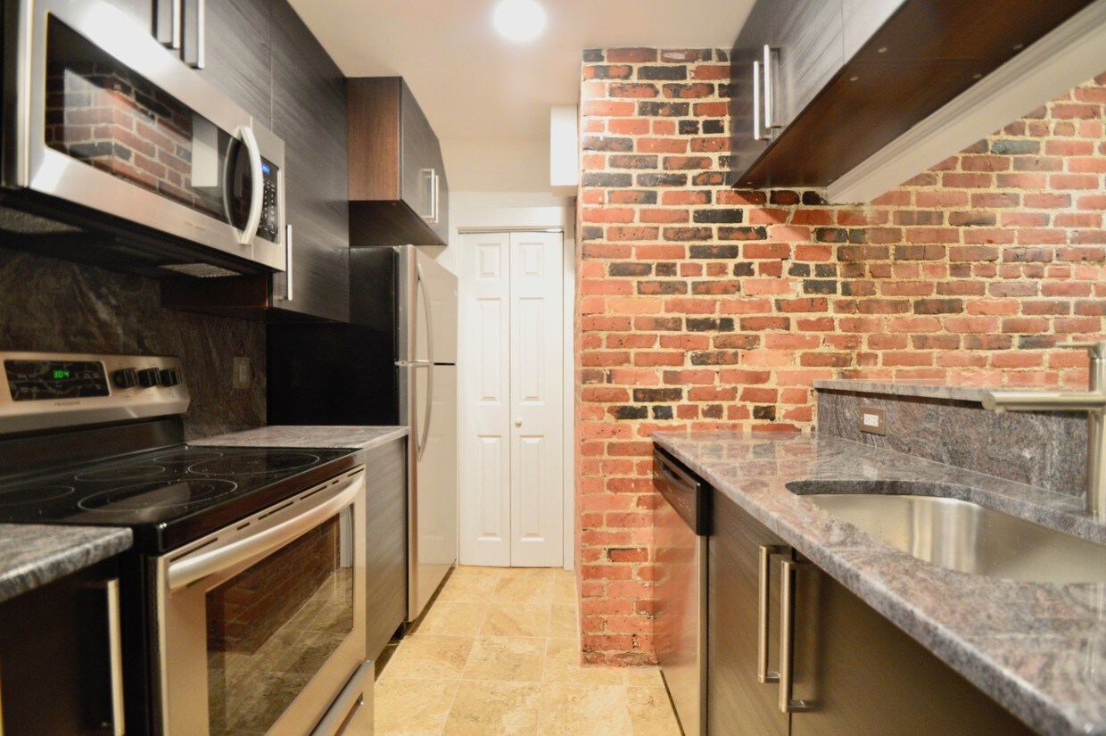 Foto principal - 71 Babcock St
