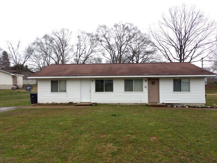 Great Updated Duplex in East Ridge! Room for Rent in Chattanooga, TN